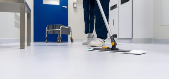 Imagen de la noticia: Deialdia, Olaztiko Udalaren zerbitzupeko funtzionario-erregimenean, udal- eta herri-eraikinetako garbiketa-langile lanpostu bat lehiaketa-oposizio bidez betetzeko. Behin betiko onartuen zerrenda eta probaren data.